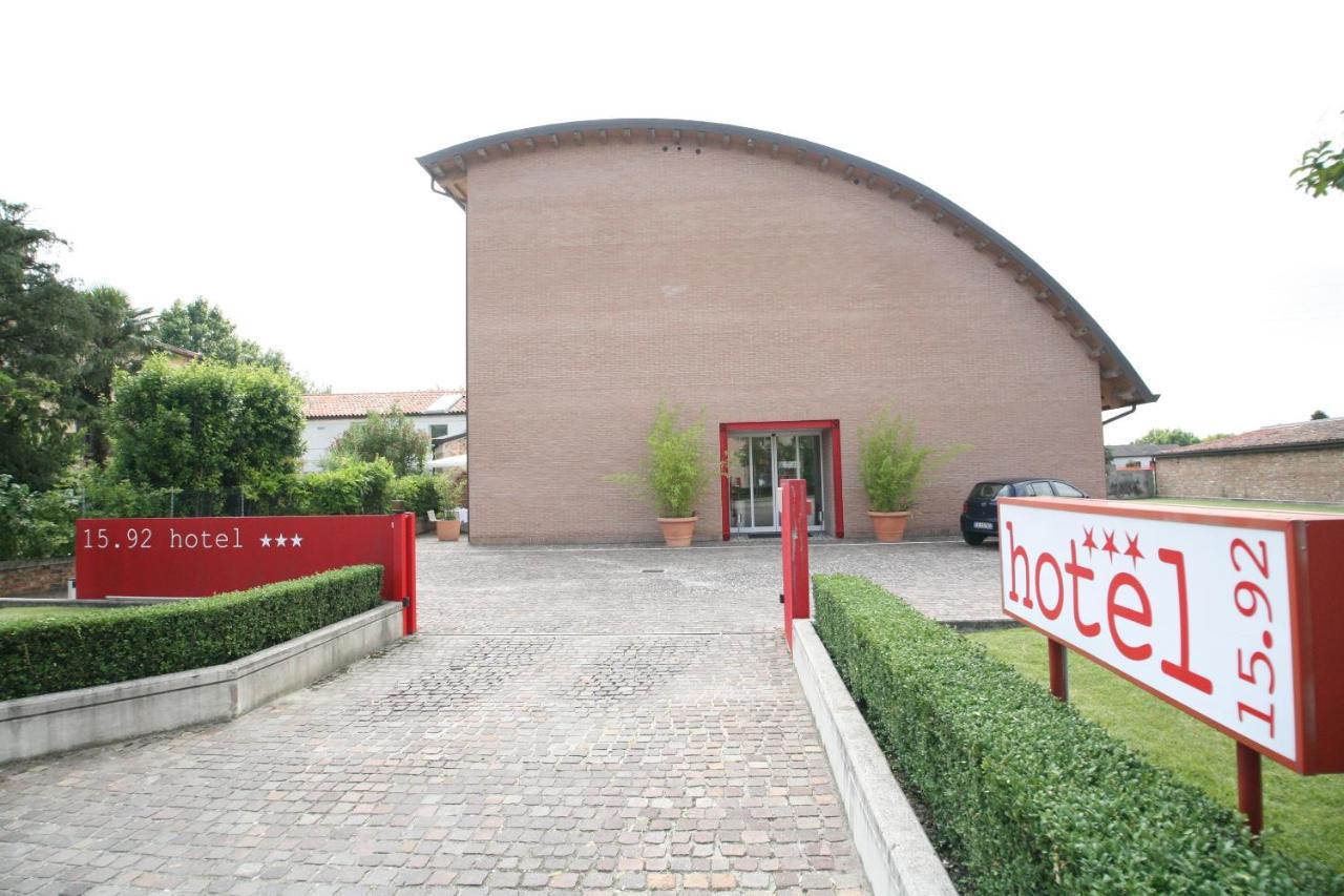 15.92 Hotel Cazzago  Extérieur photo