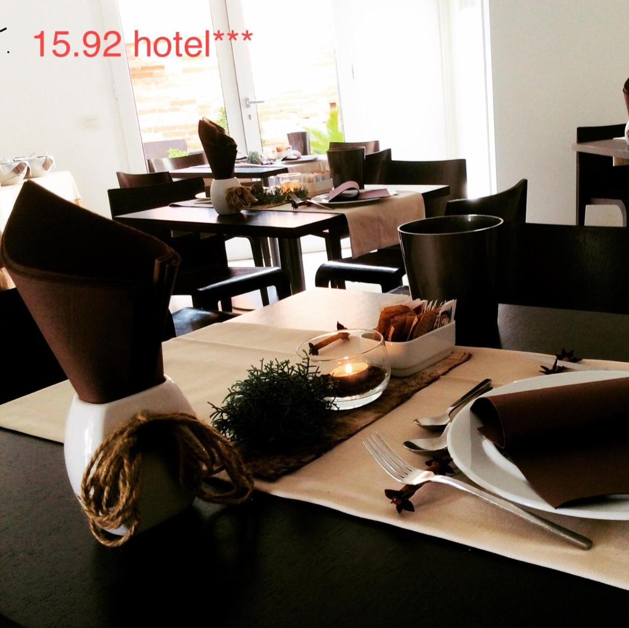 15.92 Hotel Cazzago  Extérieur photo