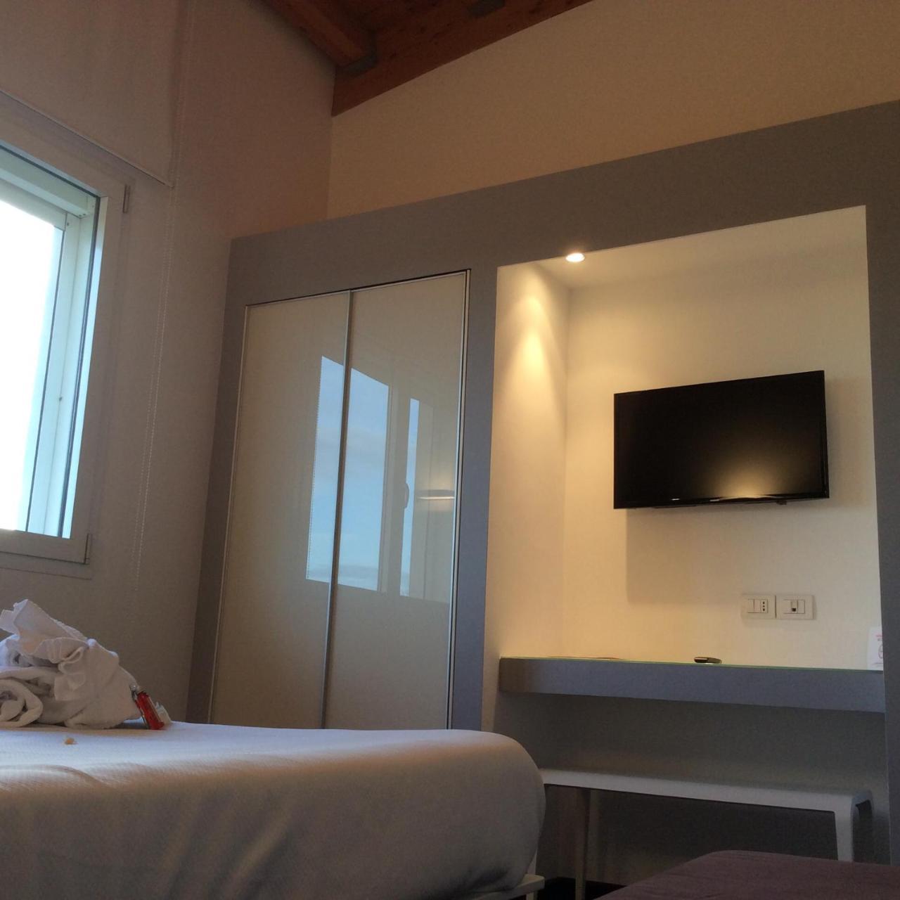 15.92 Hotel Cazzago  Extérieur photo