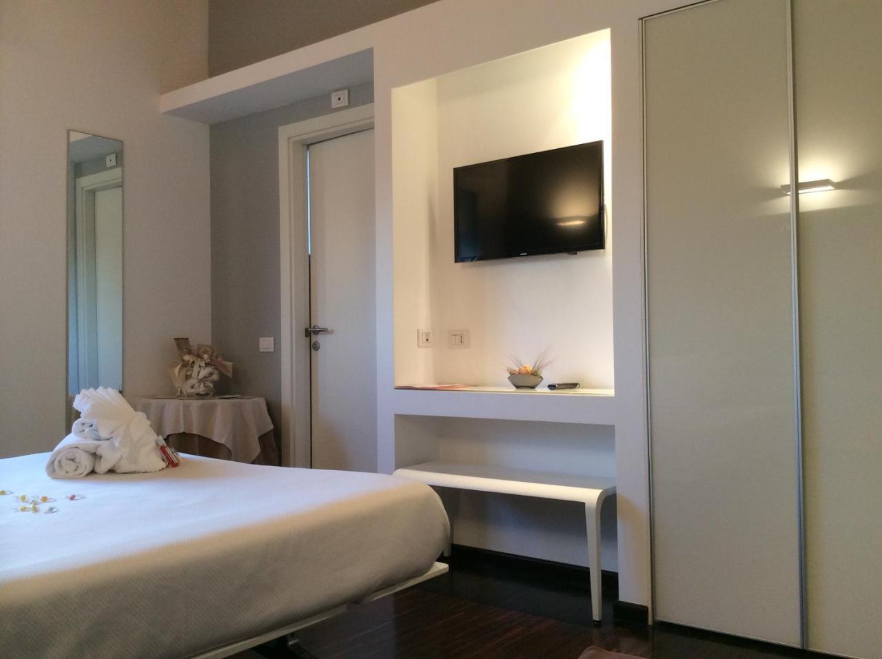 15.92 Hotel Cazzago  Extérieur photo
